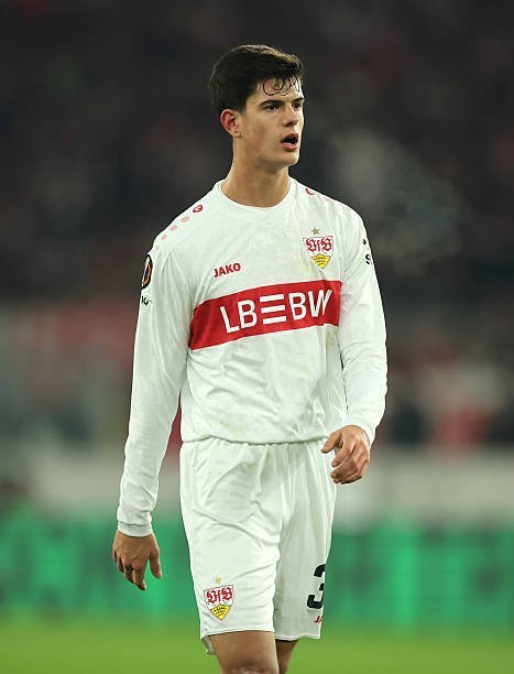 AliceTalksFooty's tweet photo. I am pretty shocked Man Utd have not been linked to Chema Andres this summer. He feels like a very Vivell type signing. https://t.co/8MlWz1TKQS
