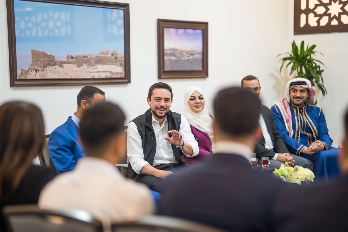 RHCJO's tweet photo. His Royal Highness Crown Prince Al Hussein, the Regent, meets with youth from Karak.
The Crown Prince emphasises the importance of empowering young people and unlocking their potential across various sectors, expressing pride in the proficiency and skills demonstrated by young Jordanians working in technical and technology fields.
#Jordan