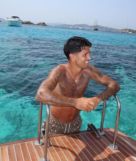 FCB World tweet media