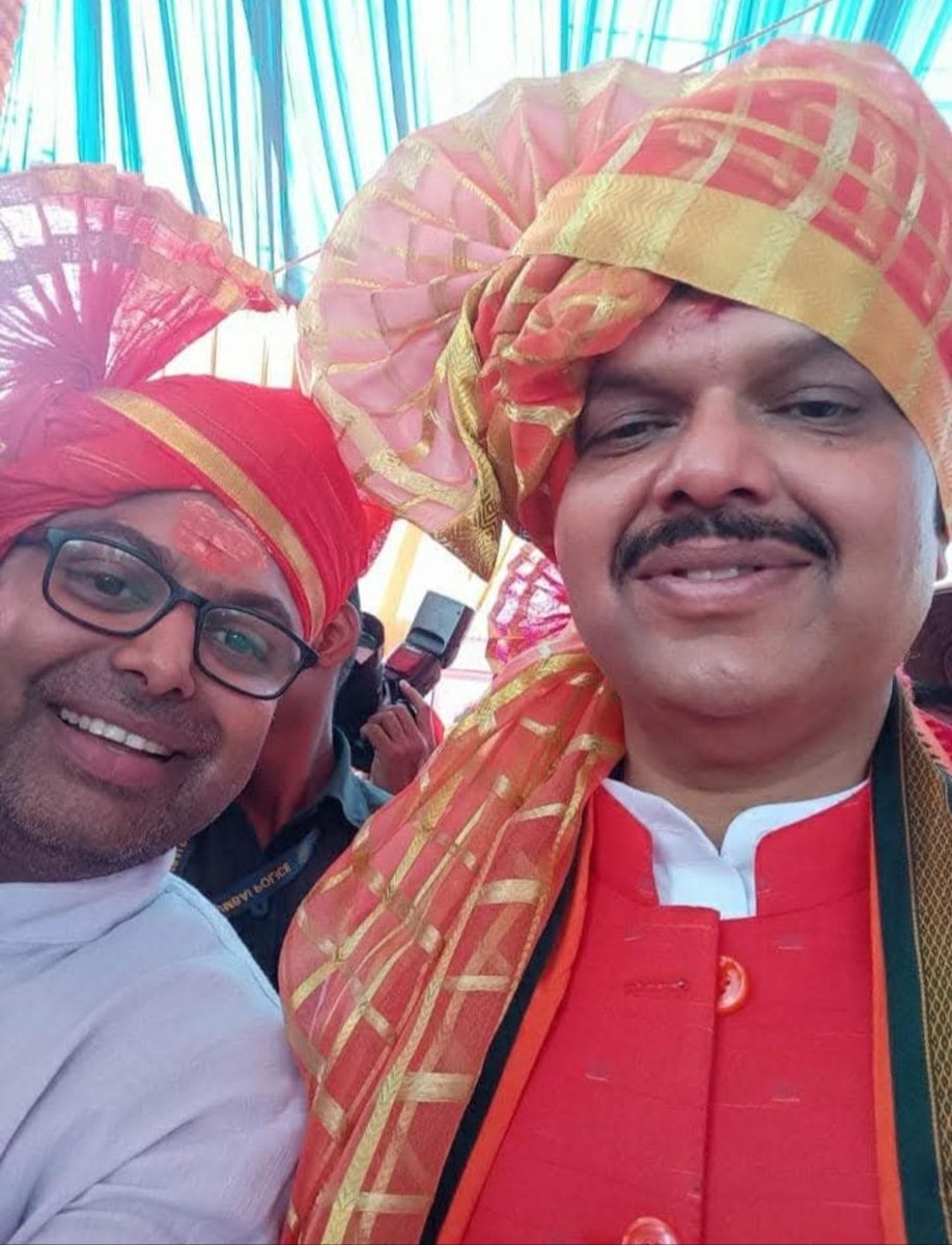 SachinKarde's tweet photo. नमस्कार साहेब, महाराष्ट्र राज्याचे लाडके मुख्यमंत्री ना. मा. श्री. देवेंद्रजी फडणवीस साहेब तुम्हांला वाढदिवसाच्या मनःपूर्वक हार्दिक शुभेच्छा !!.
शुभेच्छुक: सचिन करडे (लेखक, व्याख्याता) म्हसळा (रायगड)@Devendra_Office @CMOMaharashtra https://t.co/vwFxpYM8vR
