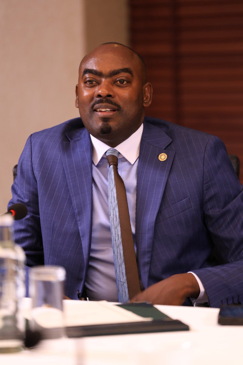 JSConversations's tweet photo. "A common market means declaring East Africa one country for market purposes. Somebody must not be in a position to pay export duty when taking goods manufactured in Uganda to Rwanda — because this is the same East African country. As long as you can generate a certificate of origin, that is now one country for market purposes."

Hon. Mukasa Mbidde, Senior Advocate speaking  @elisonk