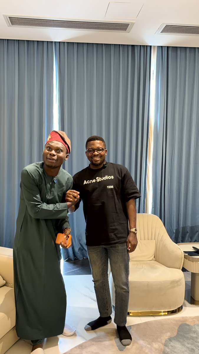 YL_IN_LAGOS tweet media