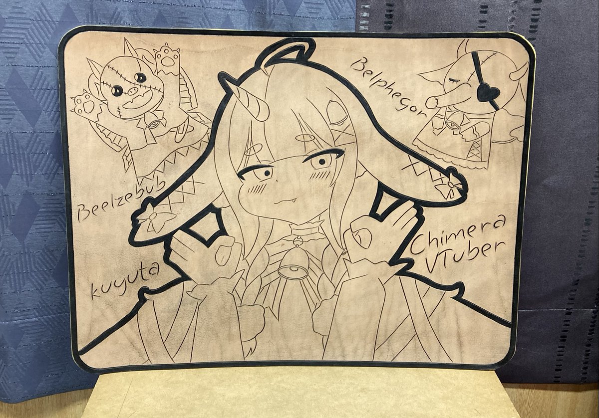 banaboza110's tweet photo. くゅ汰。ちゃんハーフアニバーサリーおめでとう！
の気持ちを込めて革にカービングをしたぜ！
そのうち鞄になる
#kuyut_Art https://t.co/xZsF02A3AY