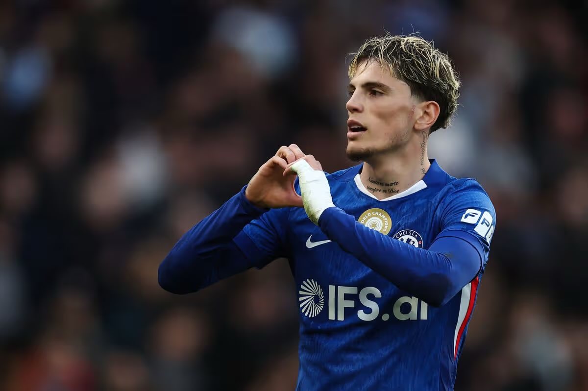 JacobsBen's tweet photo. 🚨 Aston Villa agree a deal with Chelsea for Alejandro Garnacho on a loan with a conditional buy obligation. Move driven by Unai Emery.🇦🇷 https://t.co/iIuq8tHDOj