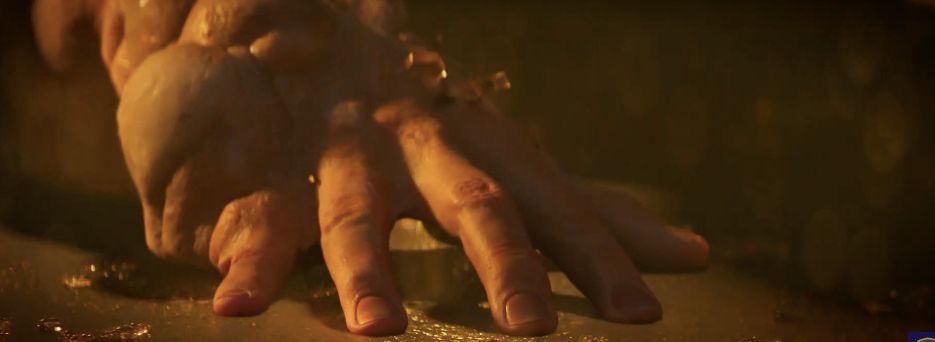 ArrobaNerd's tweet photo. E ELE NÃO ESTÁ ERRADO! 

Diretor confirma que revelação completa da transformação em Cara de Barro só será mostrada quando o filme estrear.

https://t.co/dTidY241e0 https://t.co/yMrjo9tbHa
