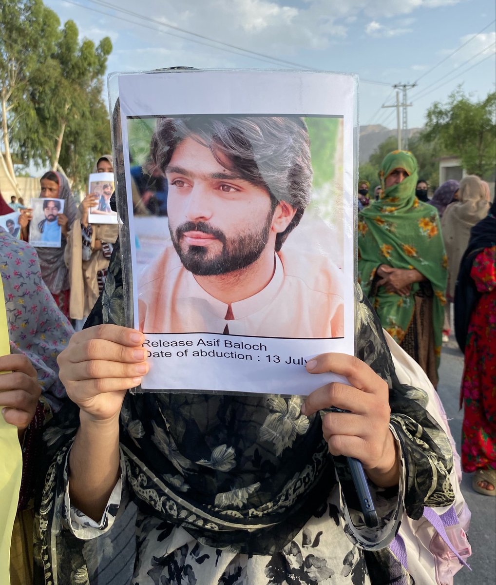 SangatSharif's tweet photo. I Stand With Asif Baloch and his family.
#ReleaseAsifBaloch https://t.co/Uhb9TjY6qo