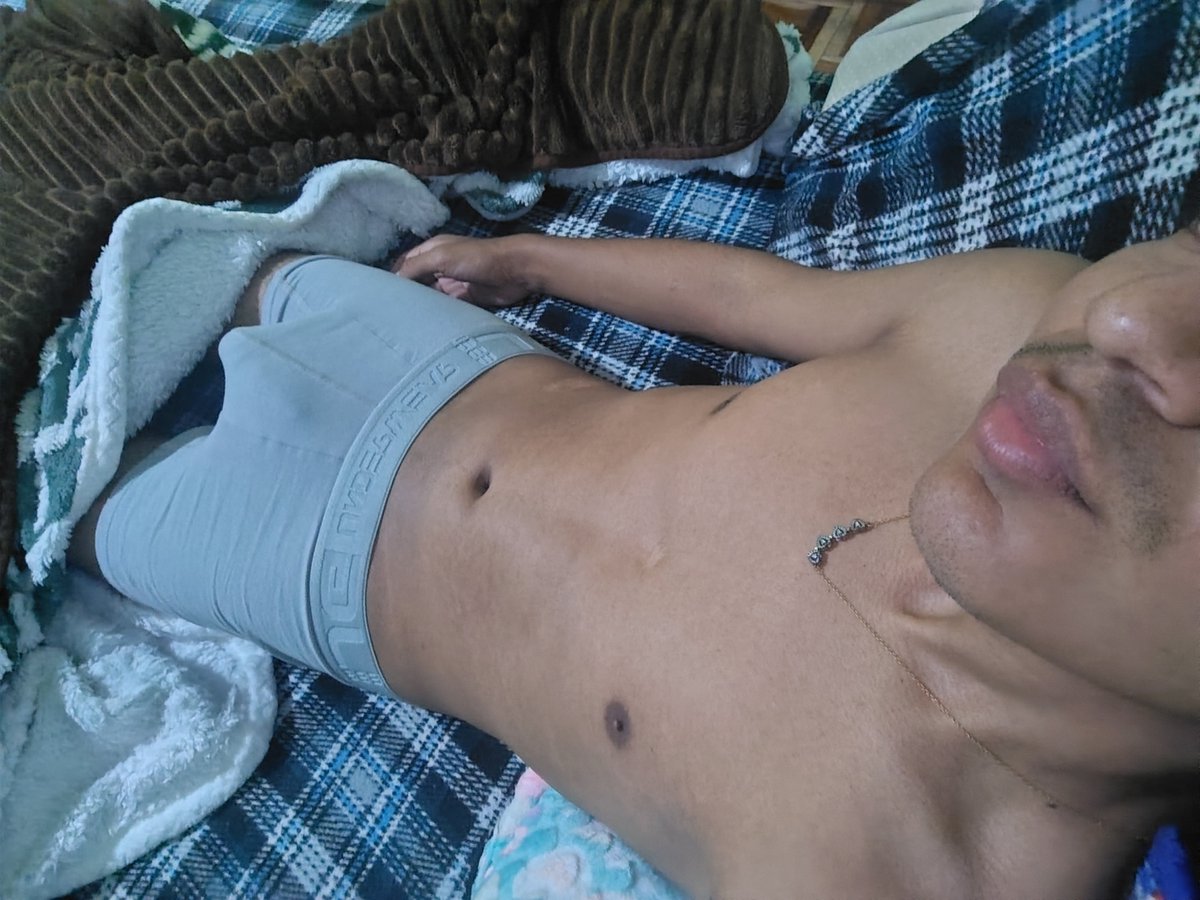 Dannyvt28's tweet photo. Buenas Miércoles En Casita Quien Me La Chupa 🤤😈 https://t.co/Z5uTDkM7NZ
