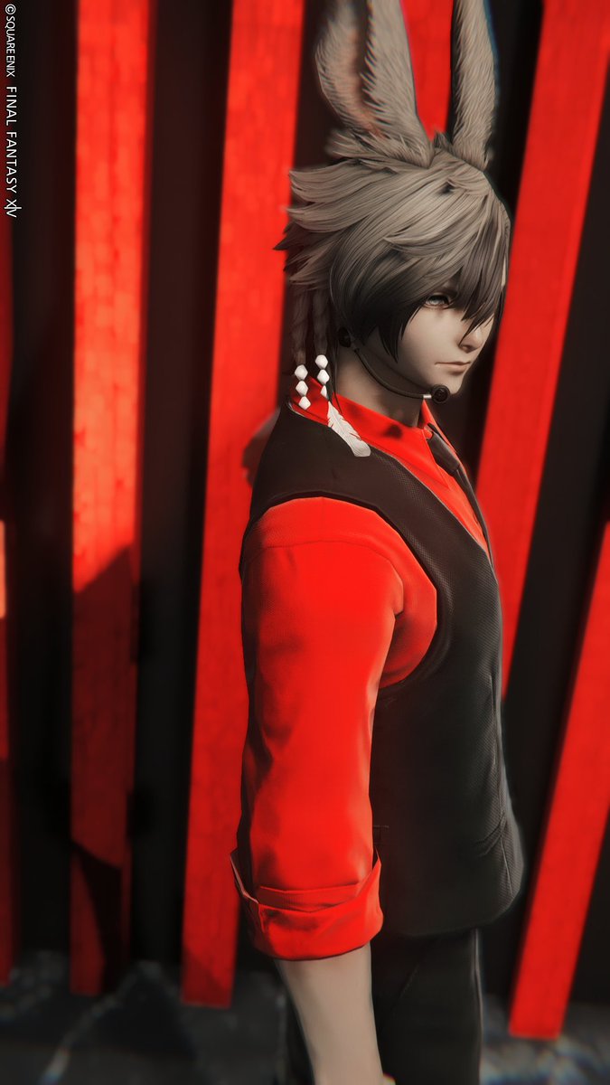 ffxivrp_ren's tweet photo. 閉店後、 #Fapo のロビーがスタジオっぽく撮れるのでは…？と思い試してみました📷 
ビビッドなウッドスラットがオシャレですね https://t.co/7eHoabSRz5