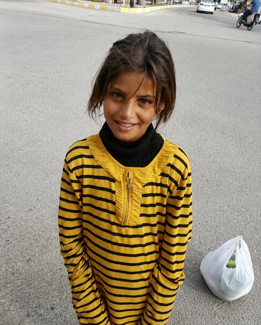 iboholmes's tweet photo. Senin dünya güzeli olman gerekirken suriyeli dilenci yapan hayat bize neler yapmaz https://t.co/grZRVkLtW1