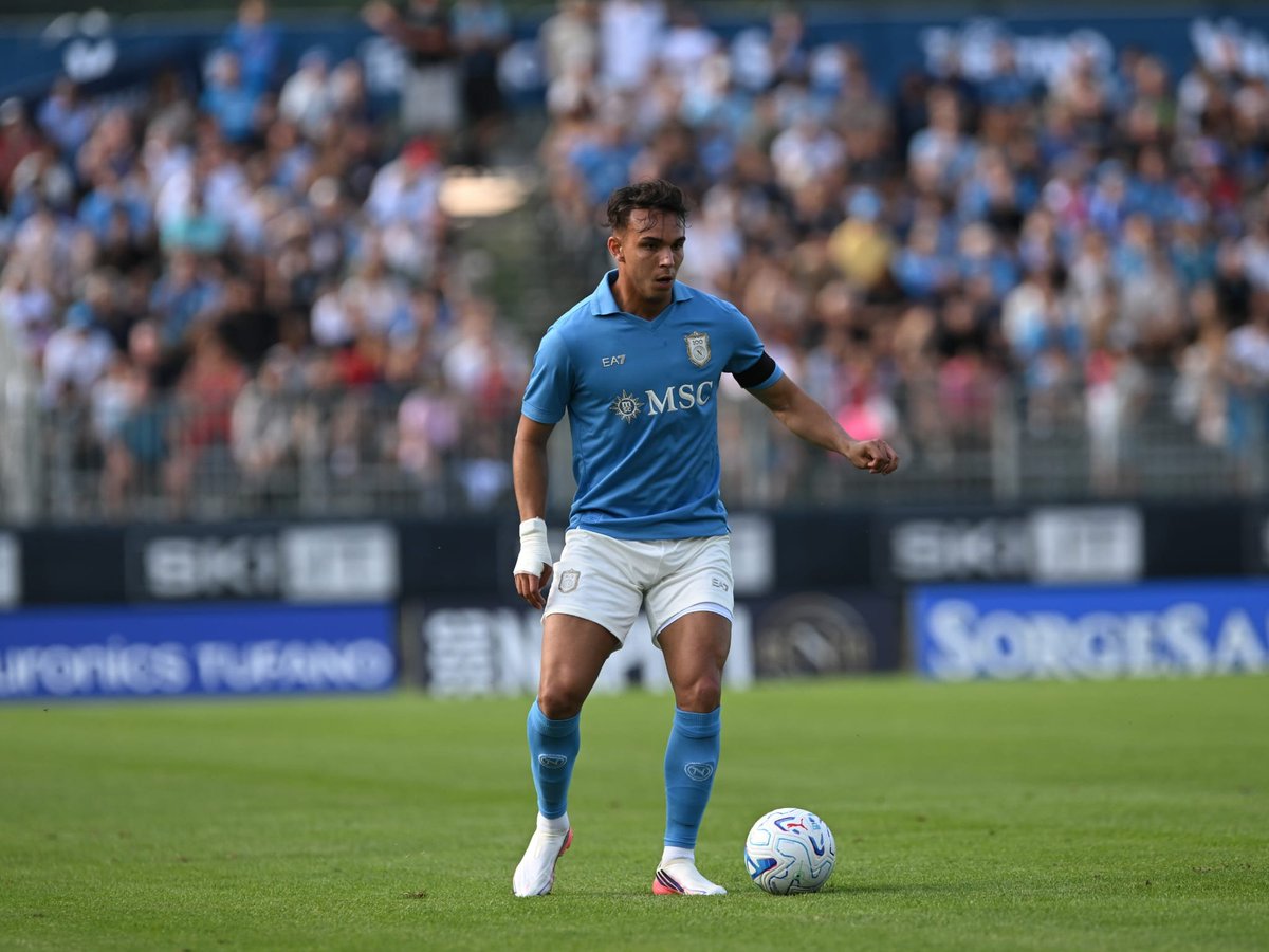 sscnapoli's tweet photo. ⏸️ Fine primo tempo

#NapoliArezzo 0-1 https://t.co/8pKZjscaxE