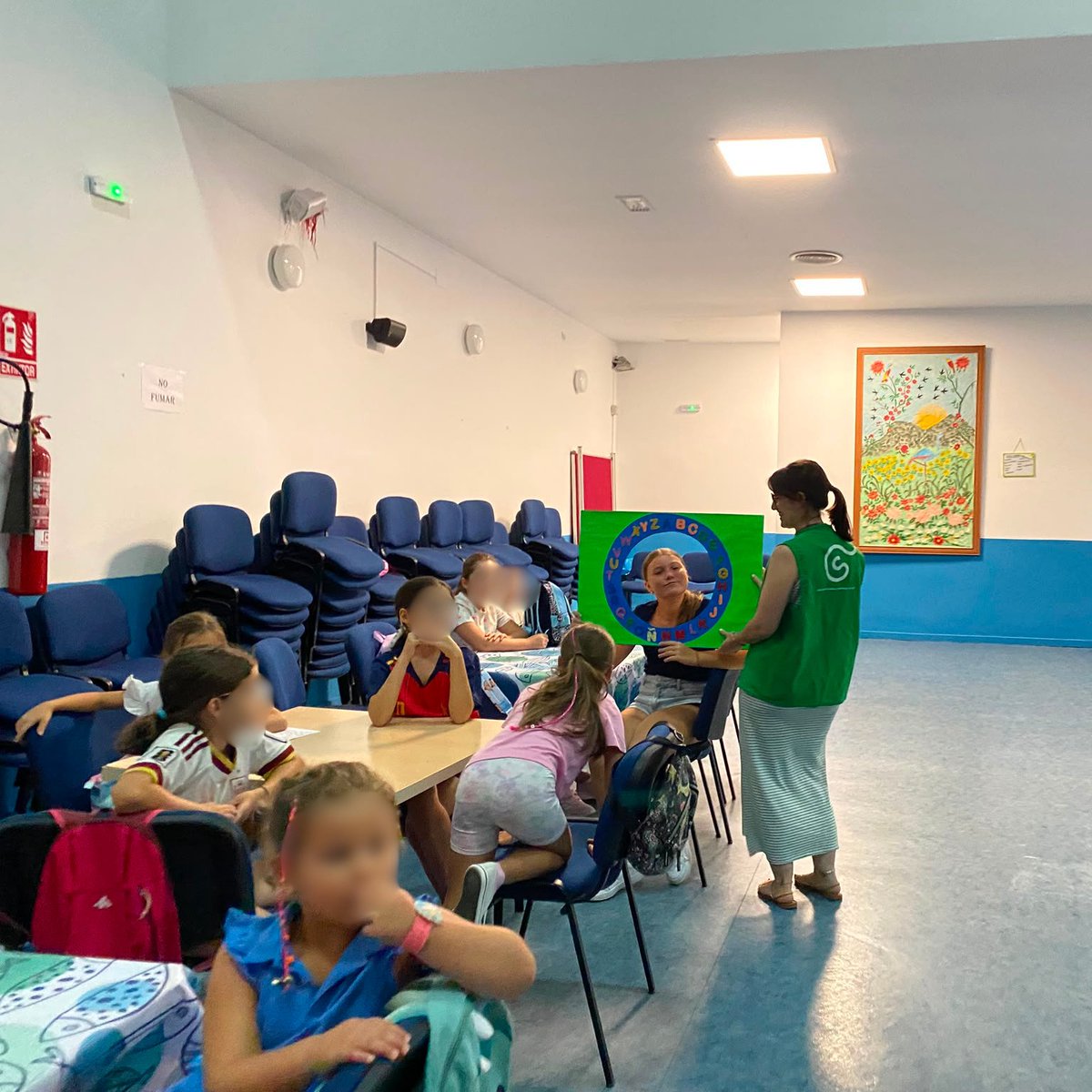 ContraCancerCAC's tweet photo. ☀Actividad de prevención del cáncer de piel realizada en Rosalejo con actividades adaptadas a edades infantiles.

Se realizó con ellos un pasapalabra personalizado para que aprendan pautas de protección solar a través del juego

#protegetupieldelsol https://t.co/WGPExdW4wc