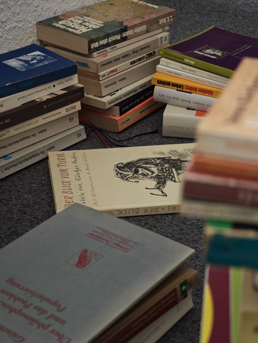 RaycoJHR's tweet photo. #books #güntheranders https://t.co/1mRvccLGdB