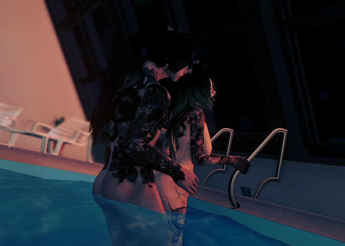 CyberTikibay's tweet photo. We actually wanted to leave the pool, hmm, that didn't work out. https://t.co/j5K5lB75CQ