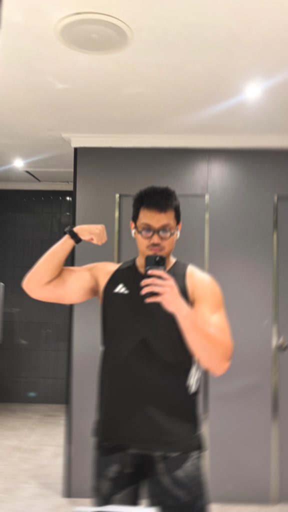 AMmartil's tweet photo. Menunaikan kewajiban 3 kali seminggu, meskipun kalo diliat progress-nya gini-gini aja…

… but at least I showed up (?) https://t.co/KEkx19v2cB