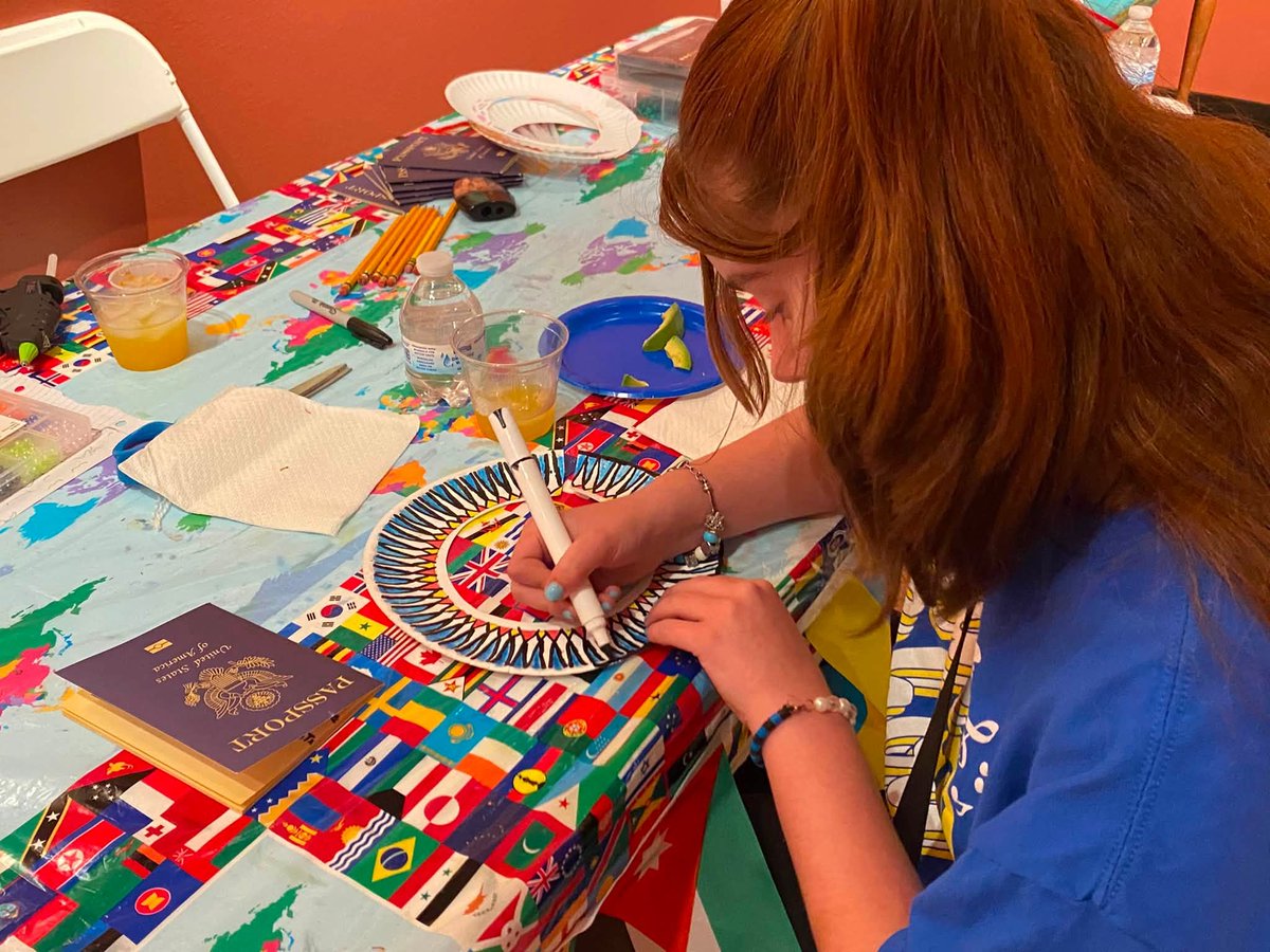 TheNaveMuseum's tweet photo. We just wrapped up our last Passport to Art: Summer Camp of the year! 🌎

Take a look at the amazing work they did in this month's session, making art and trying new foods from places like Slovenia, Cyprus, and more!

#victoriatx #summercamp #artactivites https://t.co/7bQSbr7Czs
