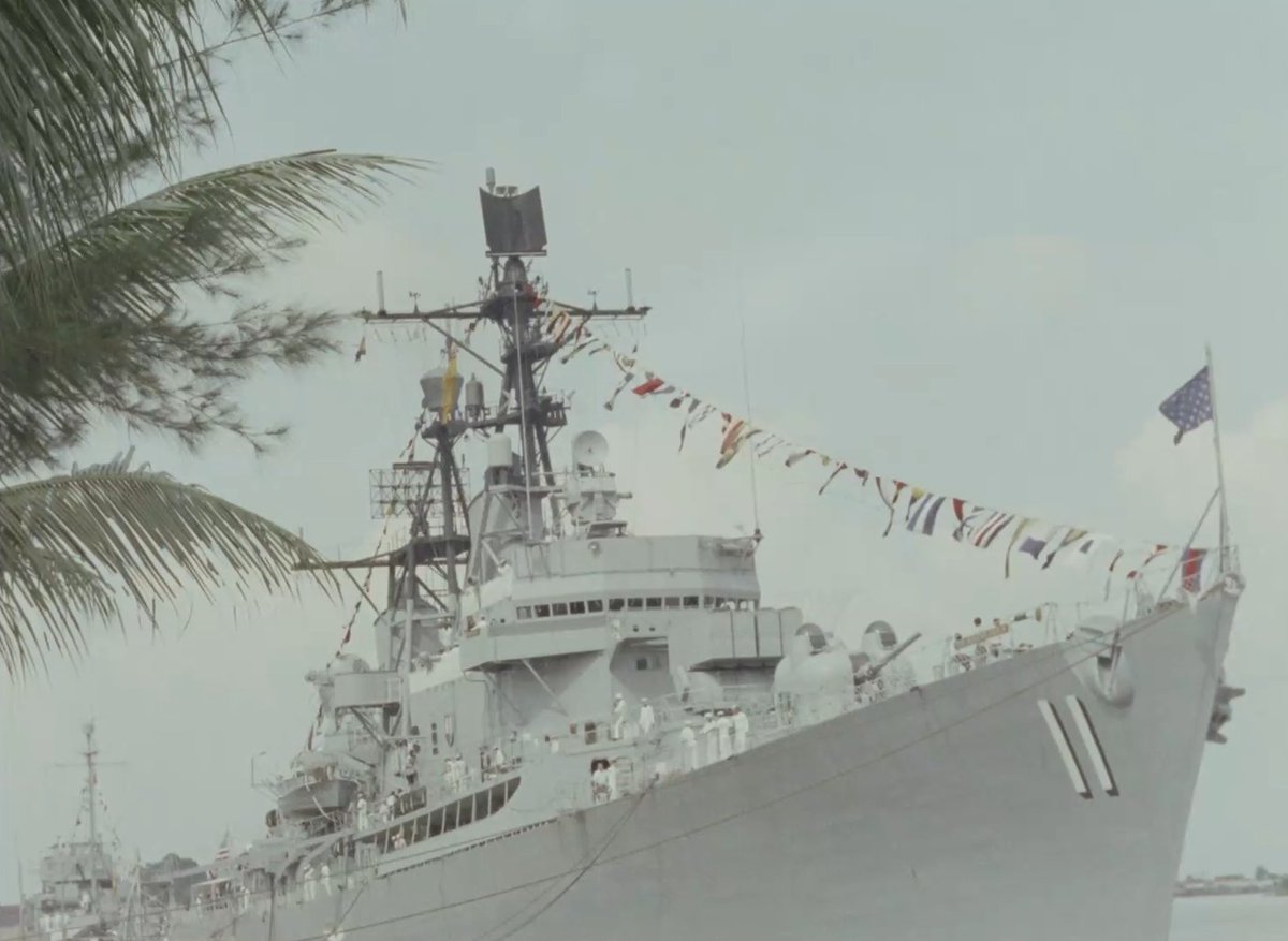 WarSansFronts's tweet photo. USS Mahan (DLG-11) in Saigon to celebrate the Republic of Vietnam's 7th Independence Day, October 26, 1962. https://t.co/9MsURZato7