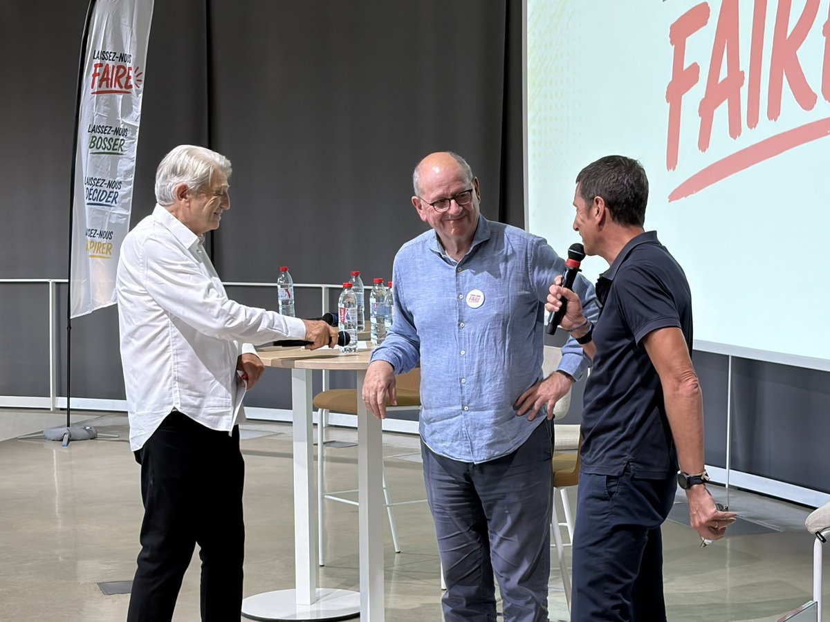Nouv_Energie's tweet photo. ⏮️ Retour en images sur le campus « Laissez-nous faire » d’Alain Madelin à Aix-en-Provence, où @davidlisnard a pu échanger avec de nombreux amis de la liberté 

👉 @HNovelli, responsable du projet de Nouvelle Énergie, Gregory Dorte, président Nouvelle Énergie du Conseil départemental de l’Yonne, Alexandre Jardin, @Migueres, @RomDom11 (@Mileistesfr), @brivael, les membres de @GLthinktank, nos référents locaux Séréna Zouaghi et Jean-Christophe Gruvel, les @JeunesEnergies venues en nombre, et bien d’autres encore !

Vive la liberté ! ✊