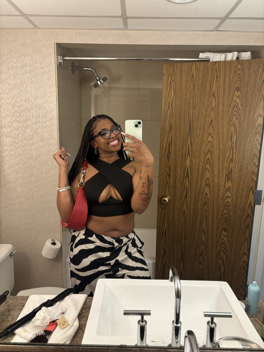 InsaneeEchelon's tweet photo. What a time🤩 https://t.co/JWgiRGGI3F