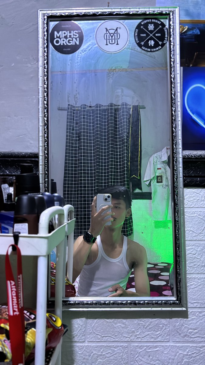 piw_apiwww's tweet photo. baru balik gawe🥵 https://t.co/3RhVB9lMtI