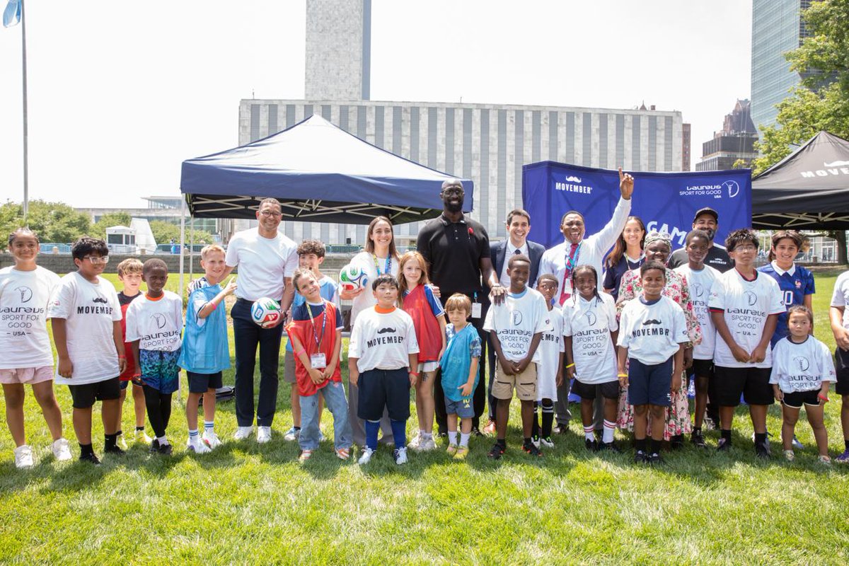 UNYouthAffairs's tweet photo. At #OneWorldOneGameOneGoal last week, the North Lawn at the UN came alive with football, connection & well-being.
Young people explored emotions, resilience & communication through activities led by @LaureusSport, @Movember, NY SCORES, @GrassrootSoccer & @SpecialOlympics ⚽ https://t.co/7pF3dl6bUV