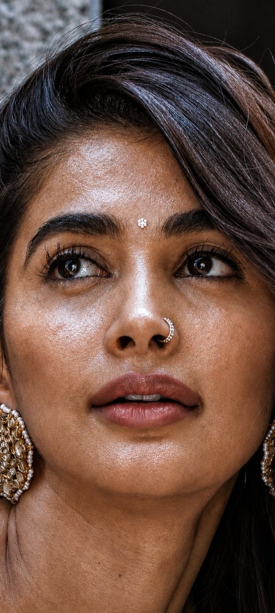 Poojahegde1310's tweet photo. Which actress would you rate 10/10 for nose aesthetics?
#Poojahegde                #Rashmika https://t.co/PlMOv0szvl
