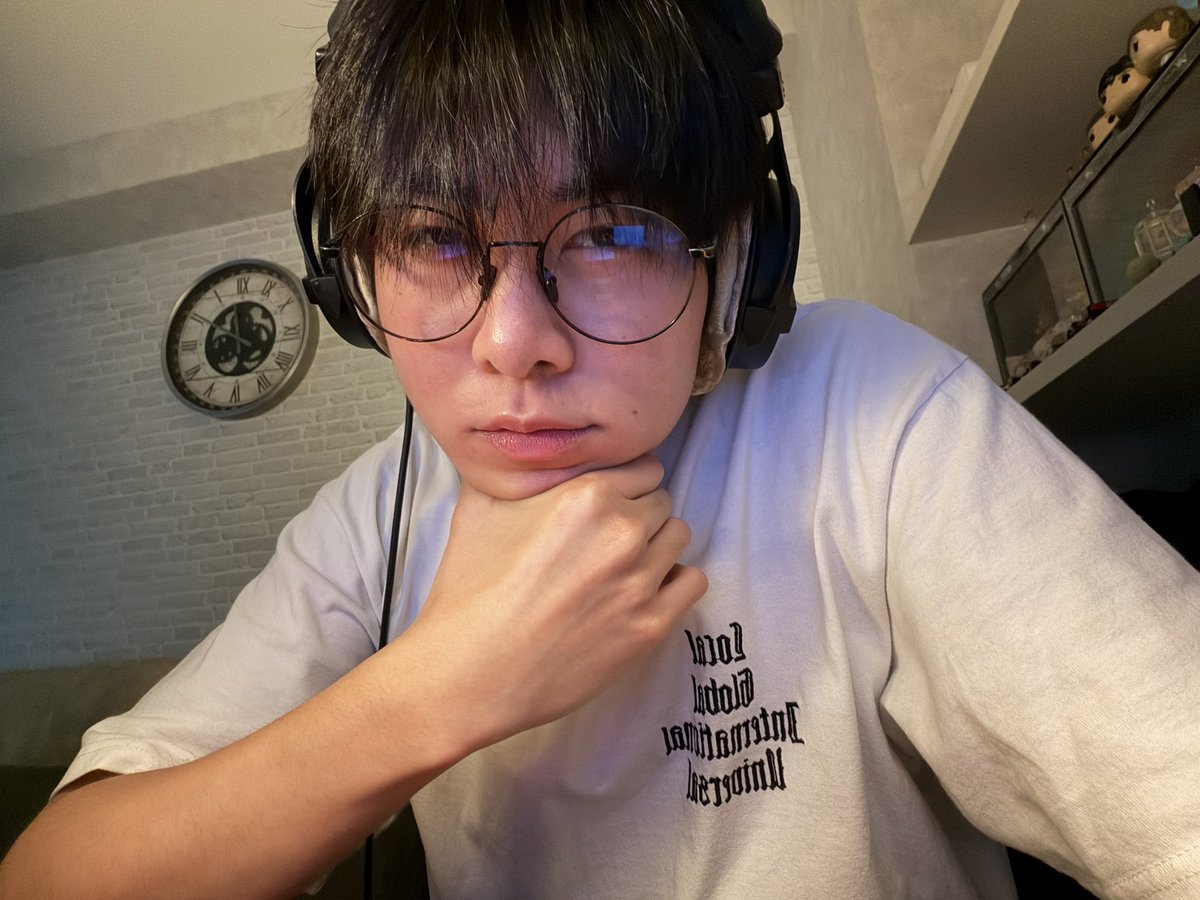 tutorvm's tweet photo. เจอกัน เจียถัดจัดเทีย ครับบ ขอบคุณที่เข้ามาดูกันนะคับบ gn yall much love🤍 #TUTOR_CIRCRL https://t.co/pWoq3Ma8D9