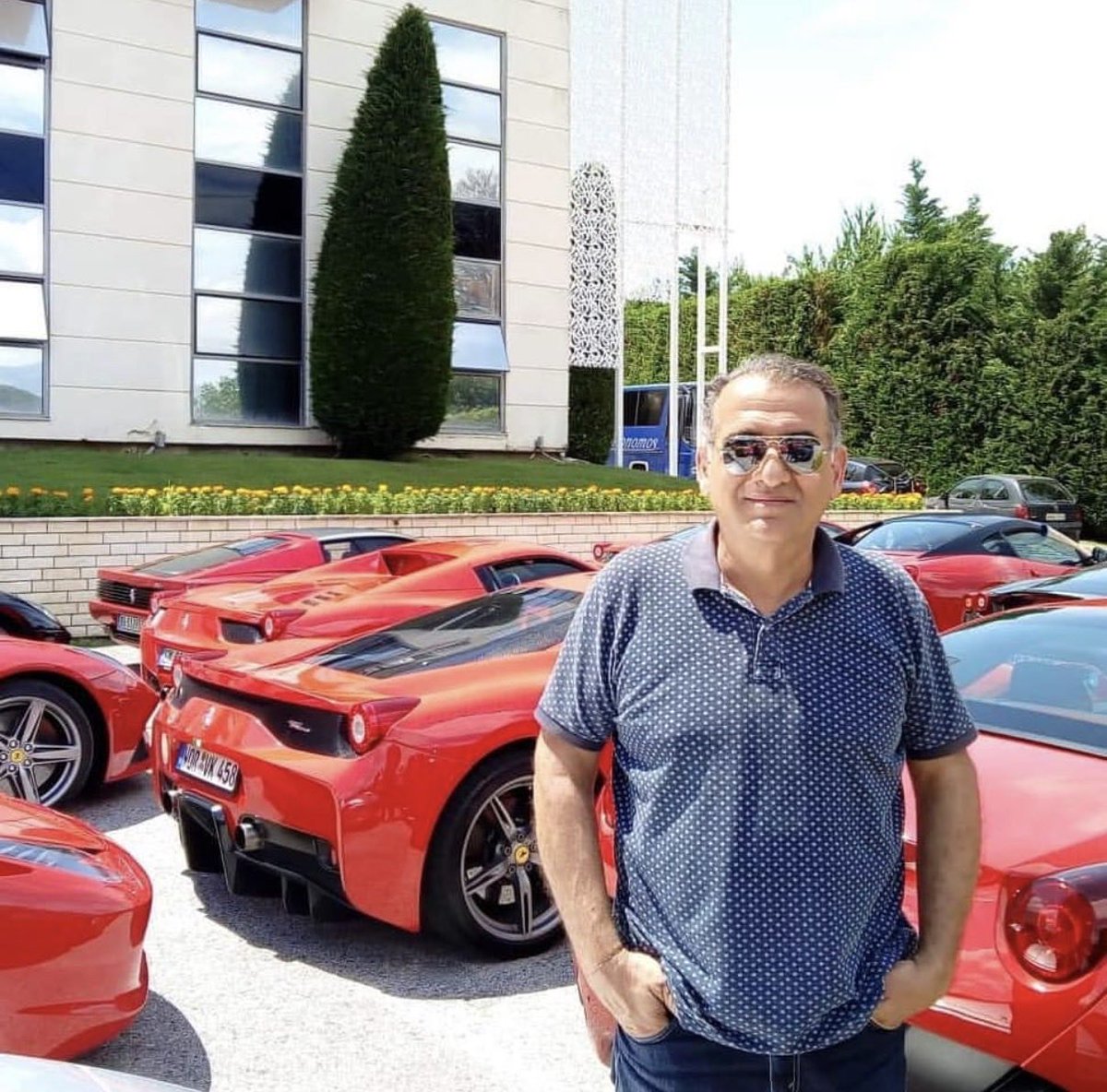 MartinAusten01's tweet photo. Full of Ferrari 🏎️ https://t.co/tXefeTJBfa