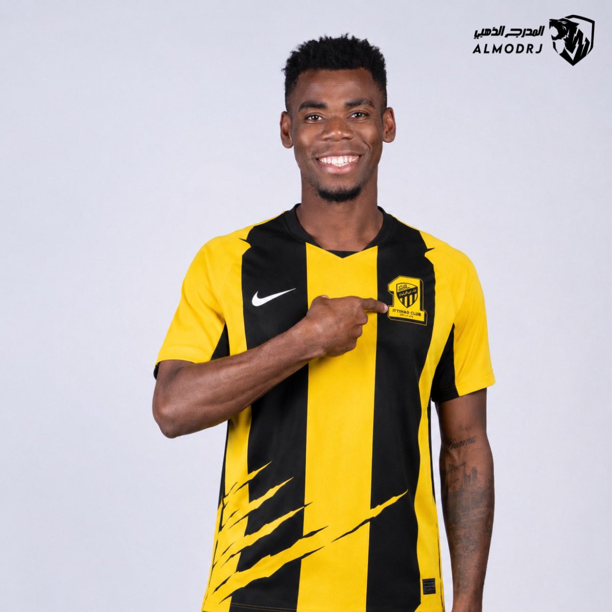 المدرج الذهبي - Almodrj tweet media
