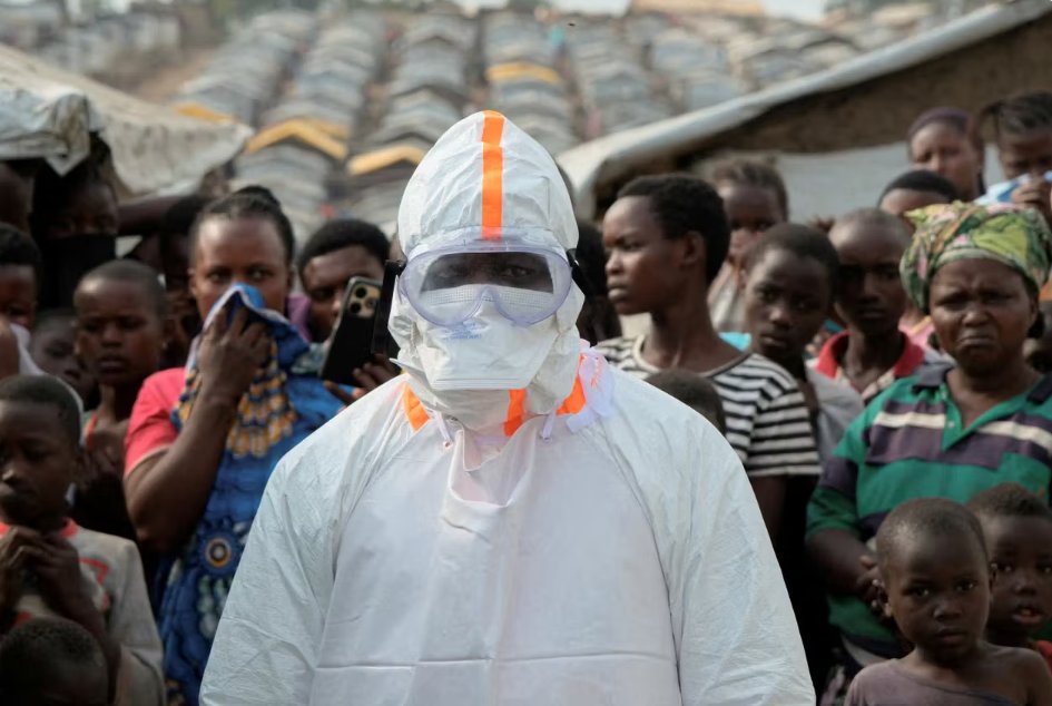 africavet's tweet photo. https://t.co/tEHeJuOTRI
Uganda begins its 42‑day countdown to end the outbreak.
Final patient discharged at Mulago Isolation Centre
Zero new cases since June 21
#Ebola #Uganda #HealthSecurity #WHOAFRO https://t.co/sb6y1jYlMo