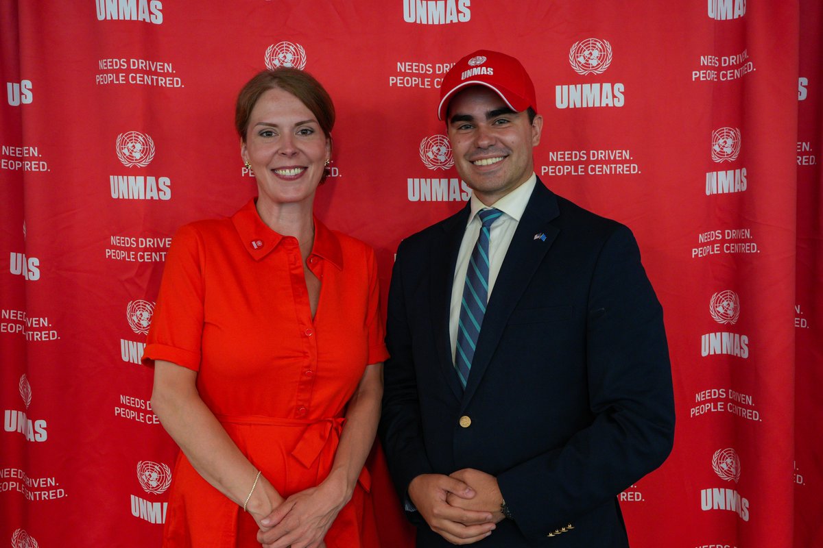 UNMAS's tweet photo. UNMAS was pleased to welcome Elizabeth Métraux, Director of Content Strategy at the UN Foundation Better World Campaign, and Jarrett Lash, the 14th UNA-USA Youth Observer to the UN, to UNMAS Headquarters.

We look forward to our continued collaboration. https://t.co/jLBHiNfXx4
