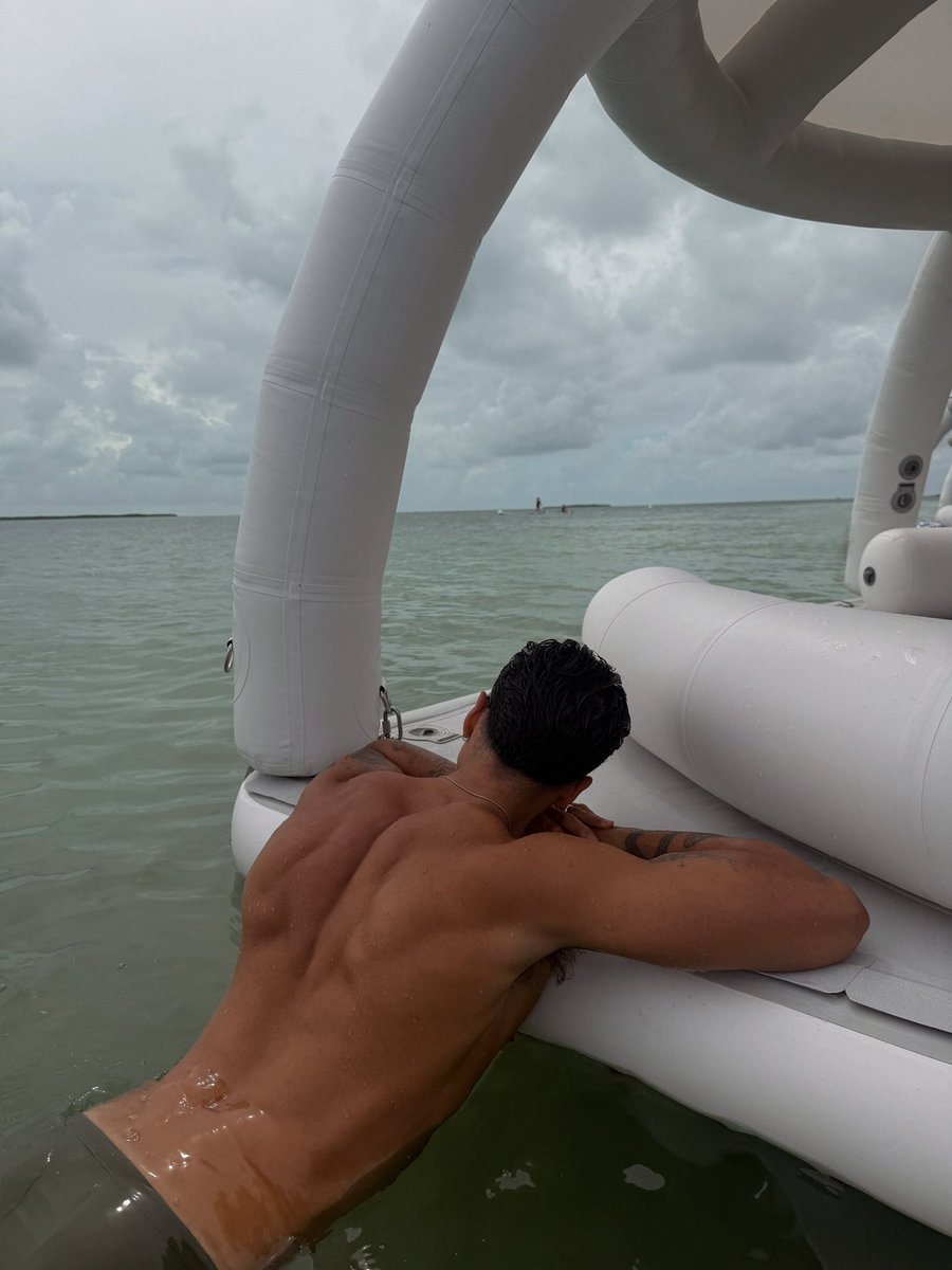Augustoxniello's tweet photo. 🏝️ https://t.co/UiaoP4awqj