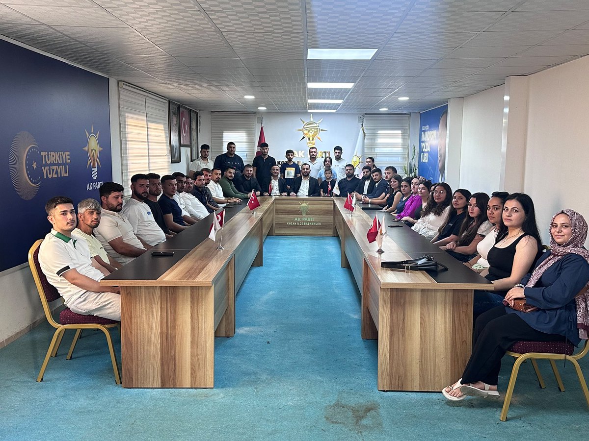 adanaakgenclik's tweet photo. 📍 Kozan

 Kozan İlçe Gençlik Kollarımızın haftalık olağan yürütme ve yönetim kurulu toplantısına katıldık.

Teşkilat çalışmalarımızı değerlendirdiğimiz, önümüzdeki dönem hedeflerimizi istişare ettiğimiz verimli bir toplantı gerçekleştirdik. Birlik ve beraberlik içerisinde, gençliğimiz için durmadan çalışmaya devam ediyoruz.

Rabbim birlik ve beraberliğimizi daim eylesin.