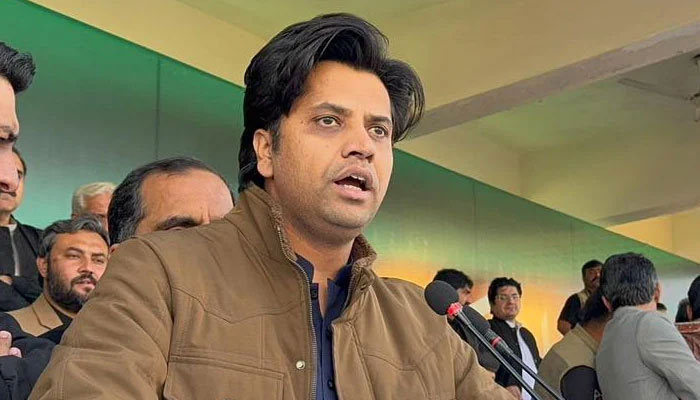 pakistanwalli's tweet photo. اس مادر فروش کو خیبر پختونخوا کی کابینہ میں رکھنے والے جبران اور مشوانی ہیں۔ ان دونوں نے اس مادر فروش کو لایا اور اہم عہدہ دلوایا۔ یہ سب ایک ہی ٹیم میں ہیں۔

اس مادر فروش سے سوال کرنے کے ساتھ ساتھ جبران اور مشوانی سے بھی سوال کریں۔ https://t.co/979GrgZfpj