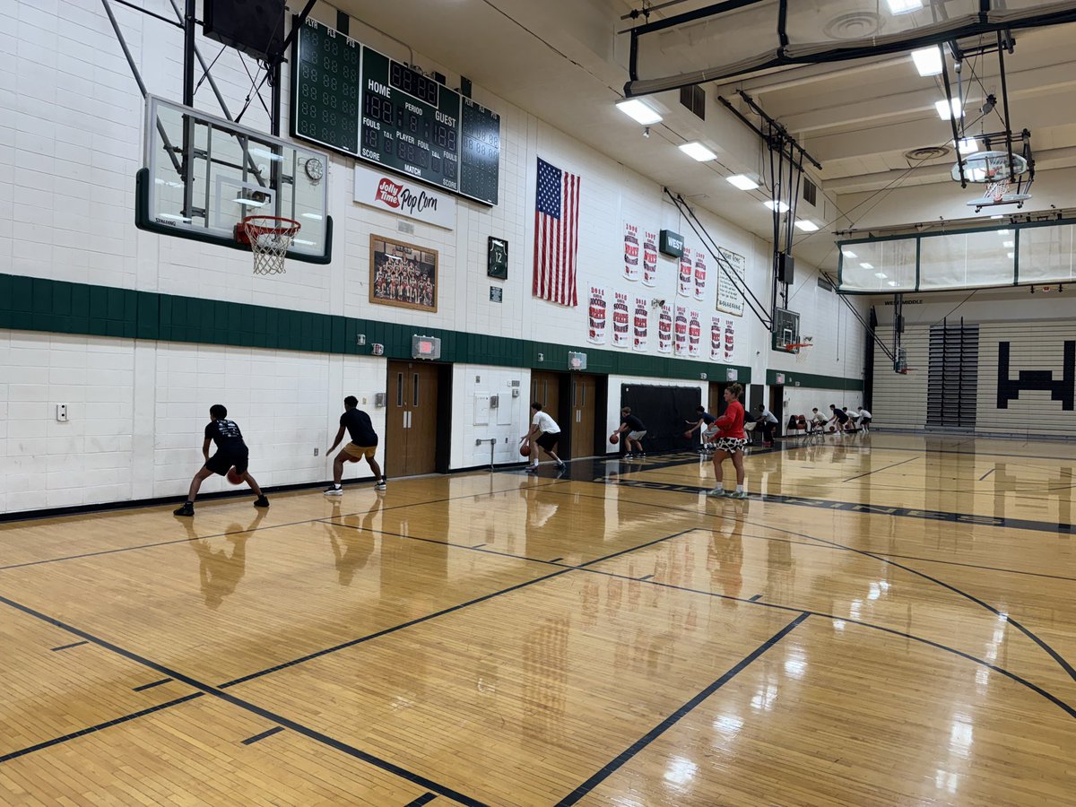 Sioux City West Basketball tweet media