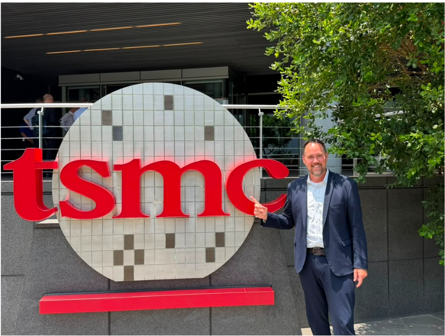 GordonInstitute's tweet photo. Dr. Fonseca also toured the TSMC Museum of Innovation, showcasing Taiwan's leadership in semiconductor technology & innovation. These engagements reflect #FIU's commitment to advancing international collaboration to create opportunities for students, faculty & global community. https://t.co/PAv3NQe4wn