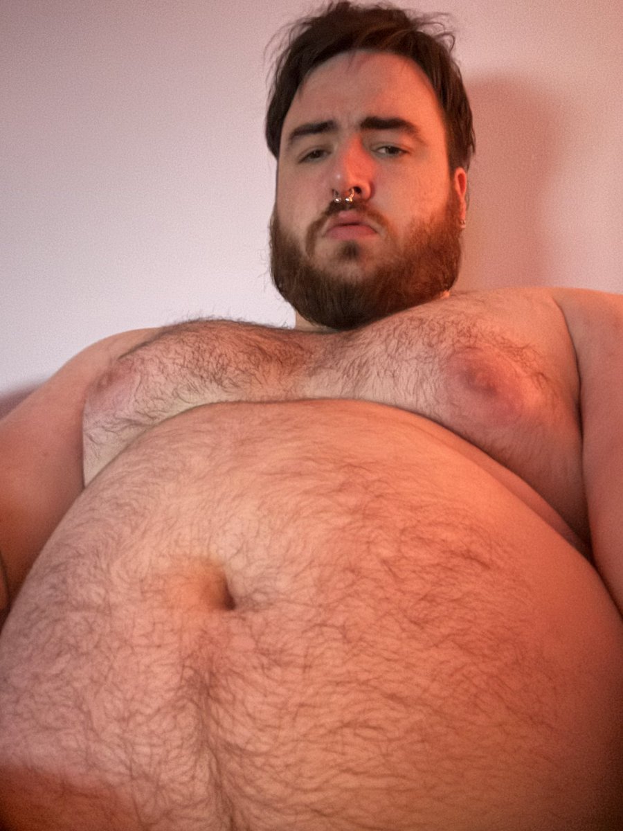 Thickerfaster's tweet photo. Come feed and rub this growing gut https://t.co/FwH28Q80kp