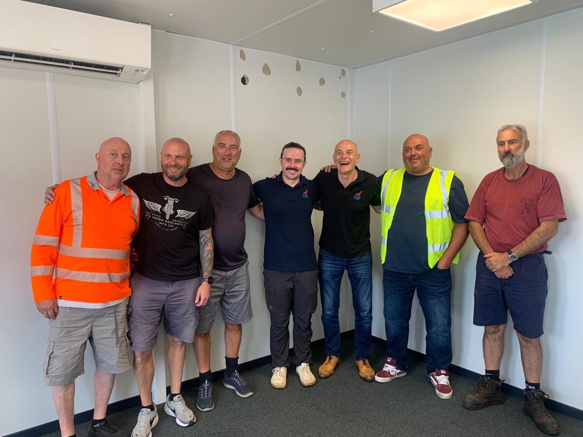 SimonDubbins67's tweet photo. Members across our major shipyards cannot afford for our union to have an ‘empty chair’ political strategy and need a united focused union to address the challenges of the sector. Important discussion today with reps &amp; members at Babcock Plymouth. https://t.co/XV8BF3zTpr