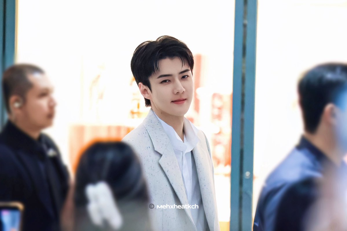 mehxheatkch412's tweet photo. 260722
💓

#EXO #SEHUN #세훈 #吴世勋
#SEHUNxDIOR
#DiorSiamParagonxSehun https://t.co/9DqXmxZwth