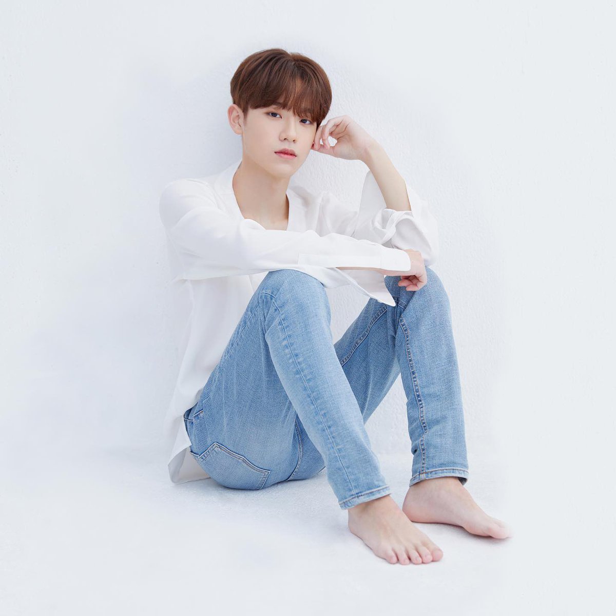 goldstar_0514's tweet photo. 동현이 인스타 백업 #금동현 https://t.co/BspyBkz9eQ