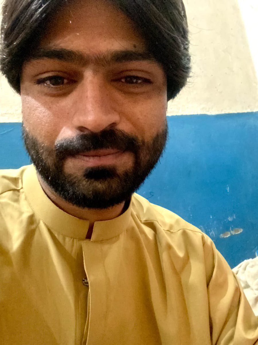 bibis6787's tweet photo. آجاؤ میرے گھر کے چراغ میرا گھر آپ کے بغیر ویران ہے۔

#ReleaseAsifBaloch https://t.co/FRn0N3syNL