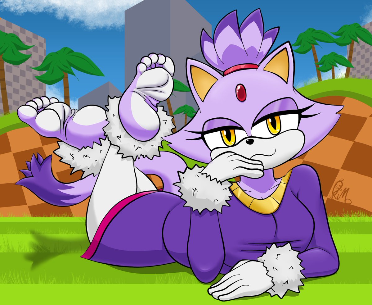 ElectroPrim_'s tweet photo. June 3rd winner : Blaze :D
Don't be shy. Blaze is in a playful mood and wants to be treated with the reverence befitting her royal status >:D https://t.co/Z3ojVhPnMO