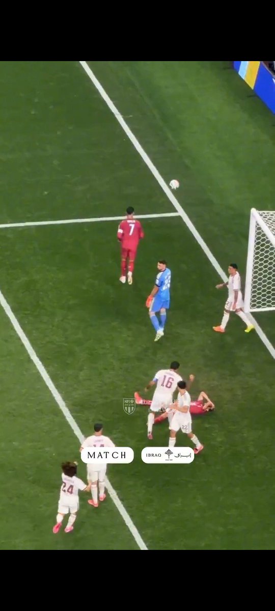 br74nsc's tweet photo. @migquintana Así festeja tu capitán, tu moral siempre es mejor que la del otro https://t.co/2sI8Sqt3KI