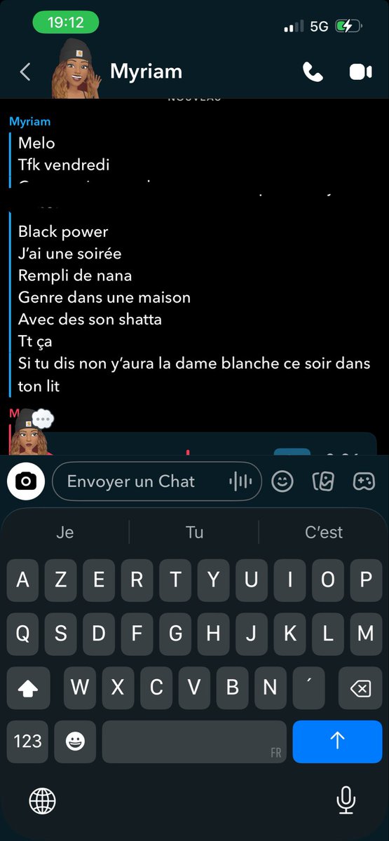 melskontop's tweet photo. La manière dont jai trop aimer lire ca, Ave Marie que Dieu me guide.
(Melo, Black, nana, maison, shatta dans un seul endroit ? poooo) https://t.co/B3T3cQrLaf