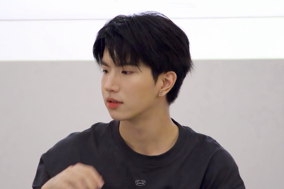 sundayabc's tweet photo. ดูดีขนาดนี้แล้วเธอจะเหงาได้ไง🤲🏻💞

SEAKEEN IN SYNC FANSIGN
#INSYNCxSeaKeen
#keenkeno https://t.co/CbbKjQl7tr