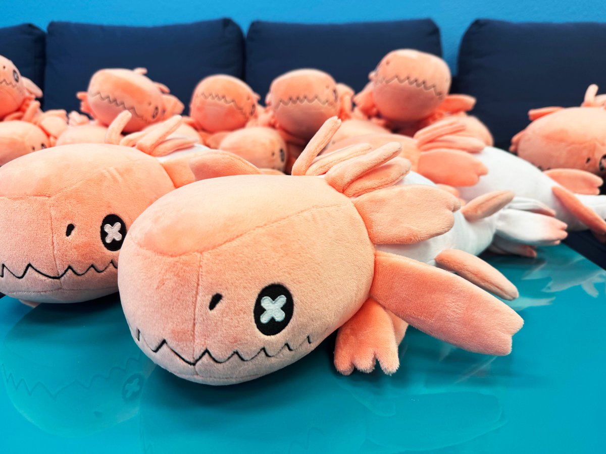 TeamSanshee's tweet photo. We've finished all confirmed Strawberry Lizard pre-orders, hooray! What does that mean for you? Well if you missed out, we do have a limited amount of stock up for grabs right now! But be quick, fans are sure to gobble up these succulent strawberries before you can say "wawa!" 🍓

https://t.co/O53qsTc3Dn