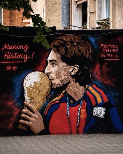 ernest_sant's tweet photo. Los catalanes hacen cosas. Grans!!
#FerranAlCarrer 
#FuckMAGA #FuckMSGA https://t.co/L89tlLC0lS