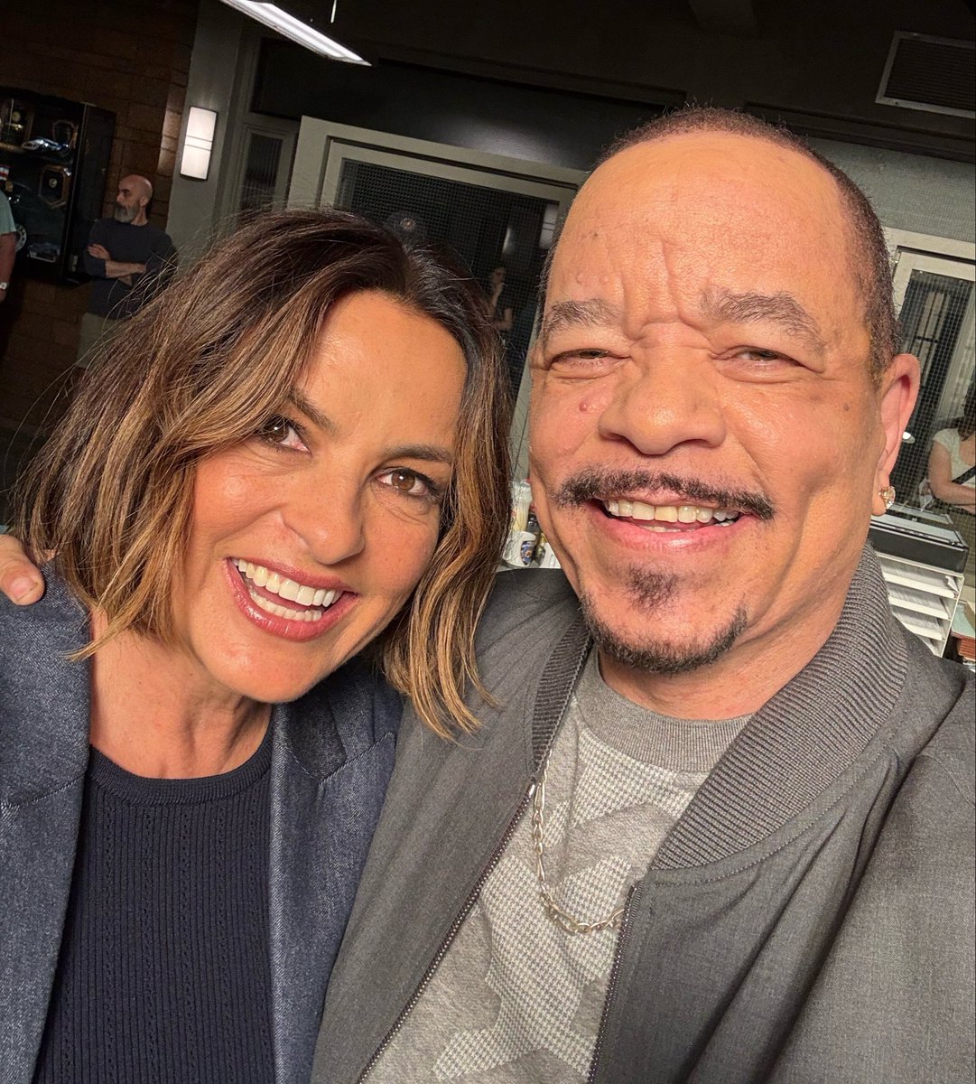 MARISKAISM's tweet photo. OLIVIA BENSON BOB IS BACK https://t.co/1pqmBkX5iH