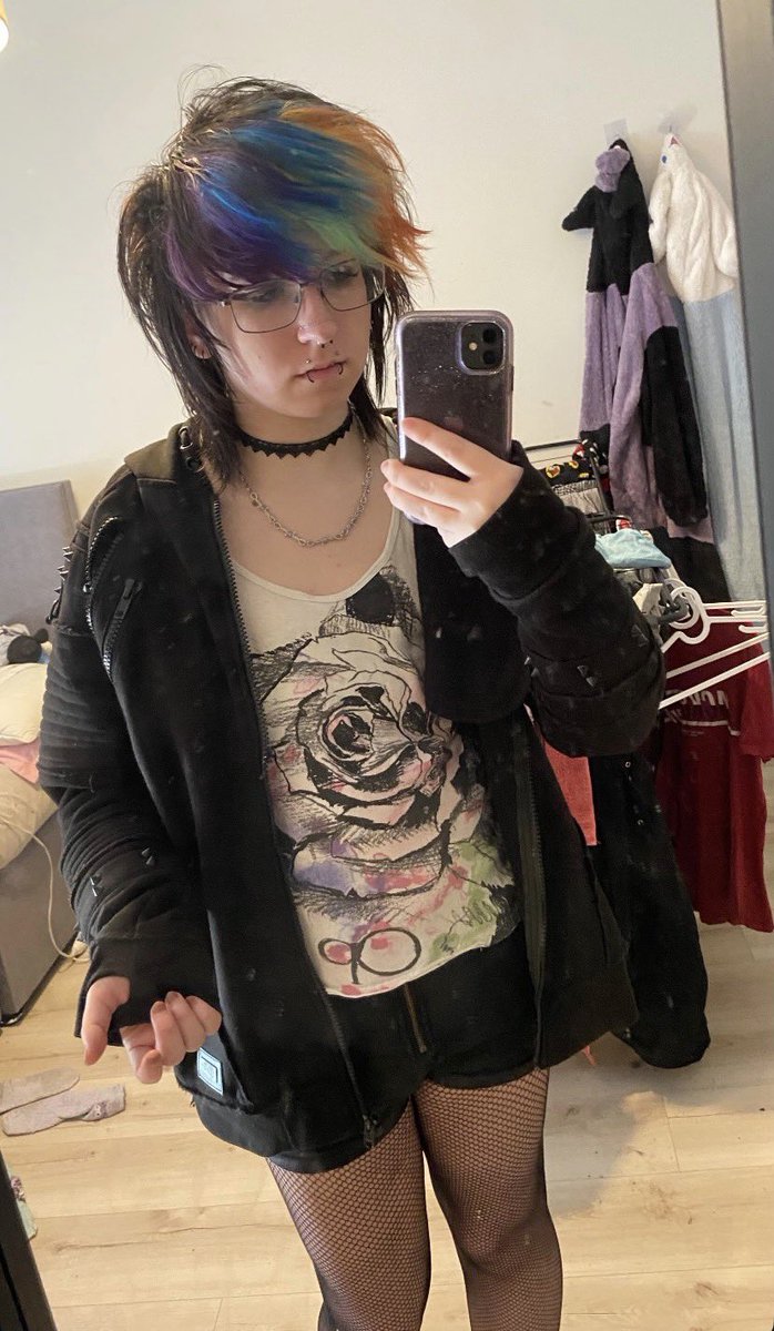 SodaPopOF's tweet photo. @alyssakiitty I mean yeah, I wear them often https://t.co/zHMhOJ07Tg
