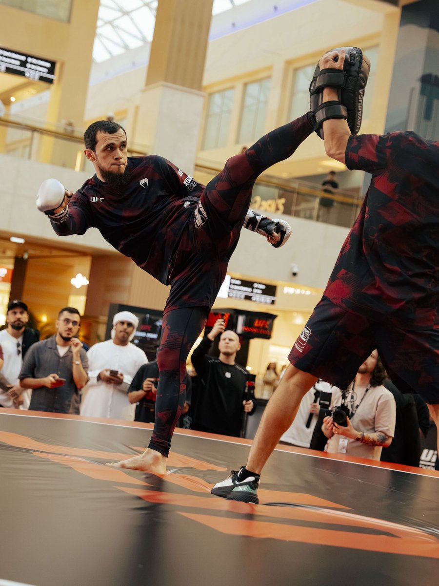 ADShowdownWeek's tweet photo. Here’s what went down at today’s @UFC Open Workouts at @YasMallAD. 🔥

The road to UFC Fight Night: Ankalaev vs Guskov continues on July 25 at Etihad Arena. 

Tickets via link in bio.

#UFCAbuDhabi #InAbuDhabi
#ADShowdownWeek https://t.co/xQhUiZJ6y6
