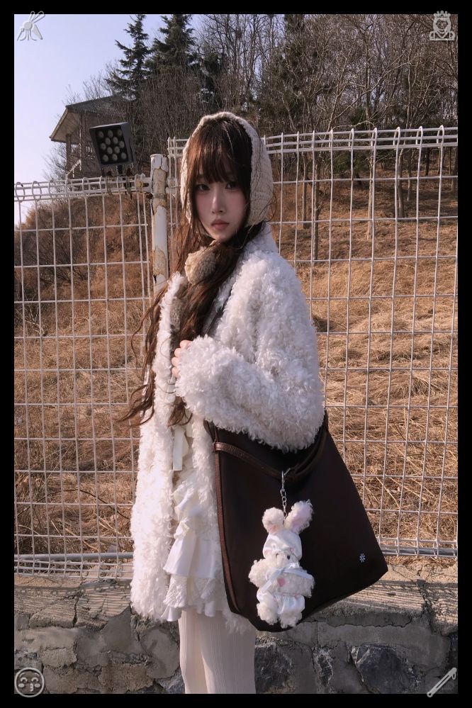 WildWestAcademy's tweet photo. 🩱🐐
Be considerate towards your loved ones. Stumbling is completely natural; what defines your uniquely resilient nature is the act of getting back up. Determination overcomes any unexpected obstacles, so keep your chin up and press on—patience will soon reward you with the j https://t.co/QXXfbczFdH
